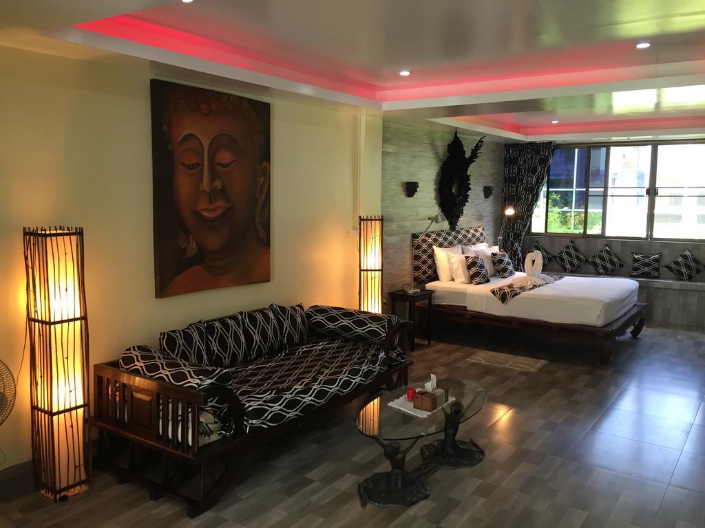 Fong Kaew And Baan Nang Fa Guesthouse Patong Exterior photo