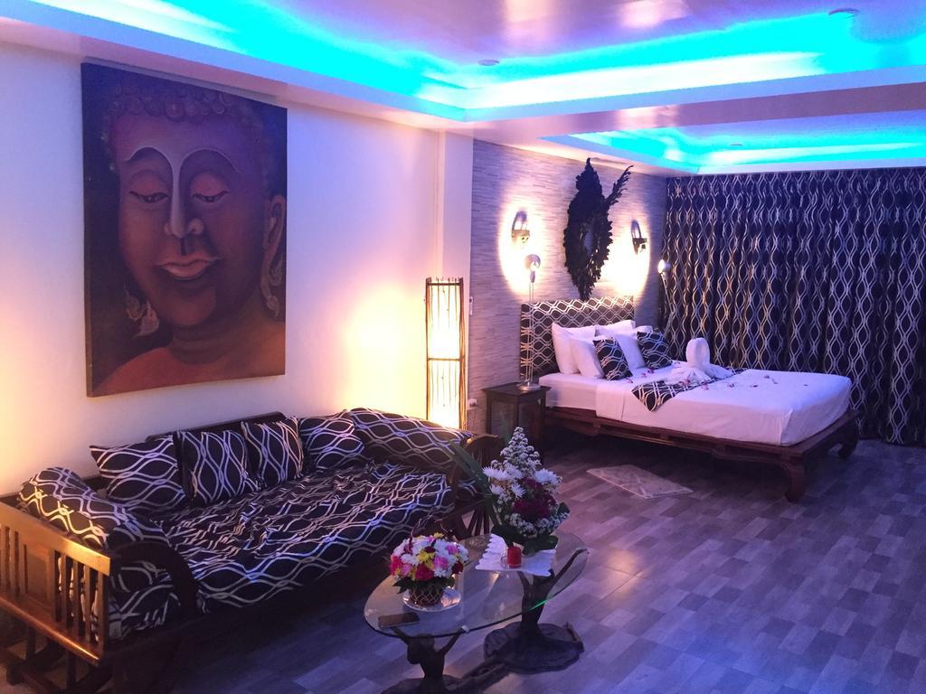 Fong Kaew And Baan Nang Fa Guesthouse Patong Exterior photo